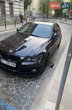 Седан BMW 3 Series 2011 в Львове