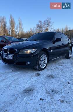 Седан BMW 3 Series 2011 в Кременчуці