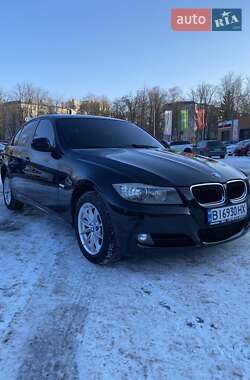 Седан BMW 3 Series 2011 в Кременчуці