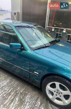 Седан BMW 3 Series 1994 в 