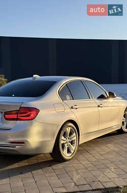 Седан BMW 3 Series 2017 в 