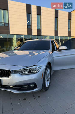 Седан BMW 3 Series 2017 в 