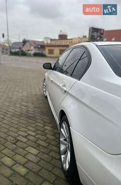 Седан BMW 3 Series 2010 в Києві