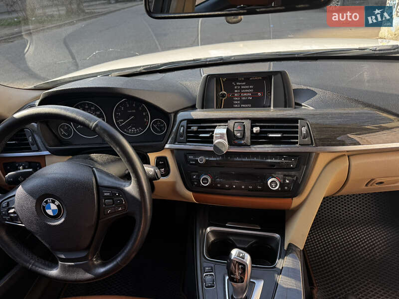 Седан BMW 3 Series 2012 в Одессе