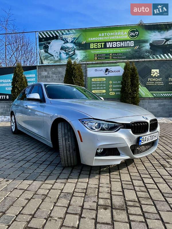 Седан BMW 3 Series 2016 в Кропивницком