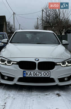 Седан BMW 3 Series 2015 в Чернигове