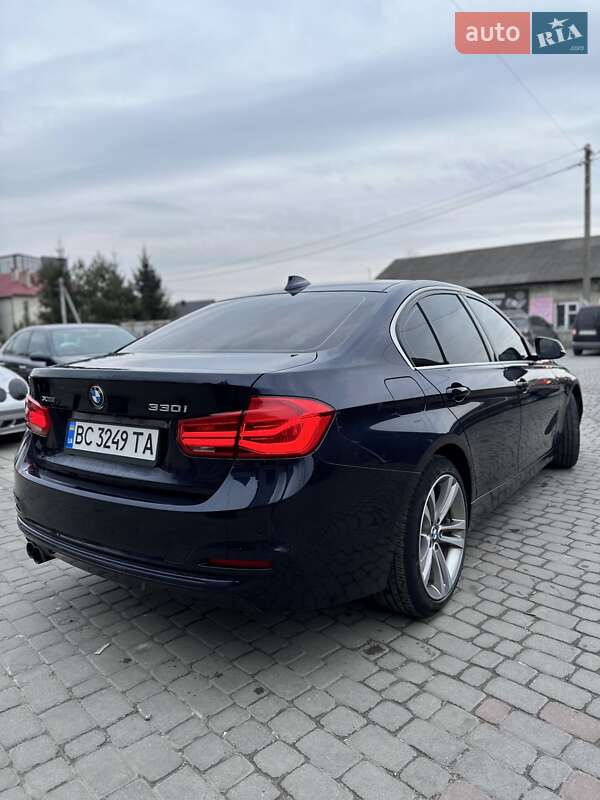 Седан BMW 3 Series 2017 в Львові