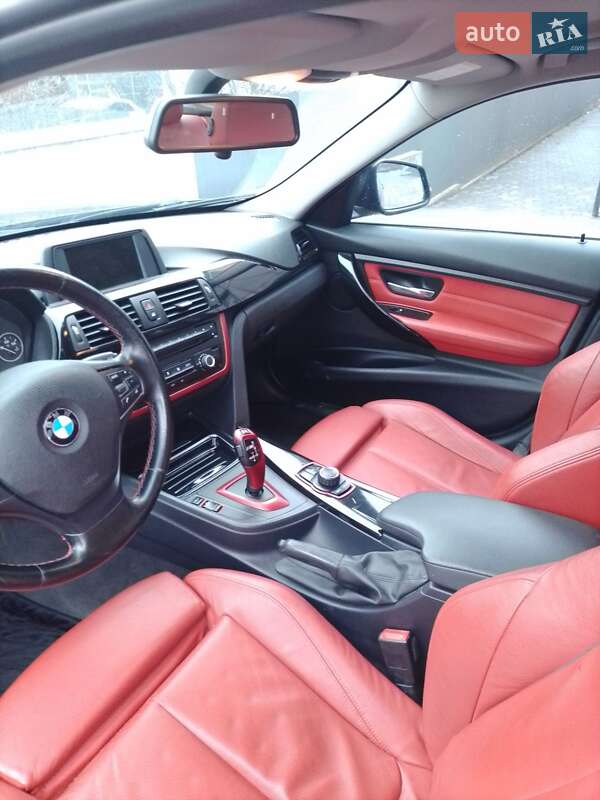 Седан BMW 3 Series 2012 в 