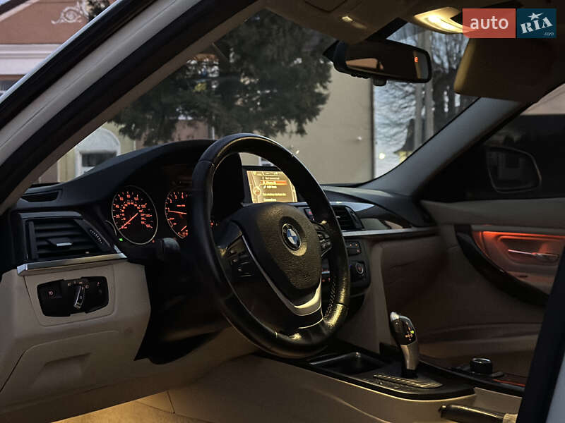 Седан BMW 3 Series 2014 в Владимире