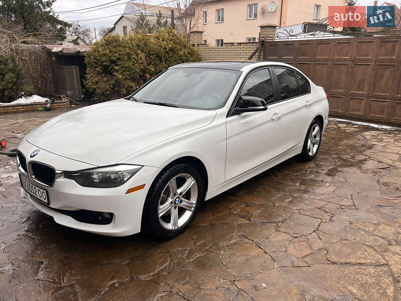 Седан BMW 3 Series 2015 в Харкові
