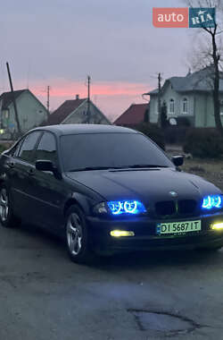 Седан BMW 3 Series 1999 в Чернівцях