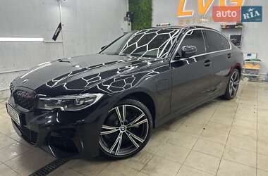 Седан BMW 3 Series 2021 в Киеве