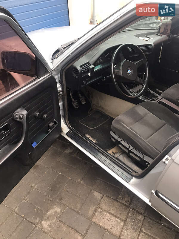 Седан BMW 3 Series 1984 в Сумах фото 3 Седан BMW 3 Series 1984 в Сумах