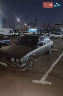 Седан BMW 3 Series 1987 в Киеве