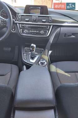 Седан BMW 3 Series 2012 в 