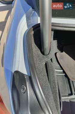 Седан BMW 3 Series 2012 в 