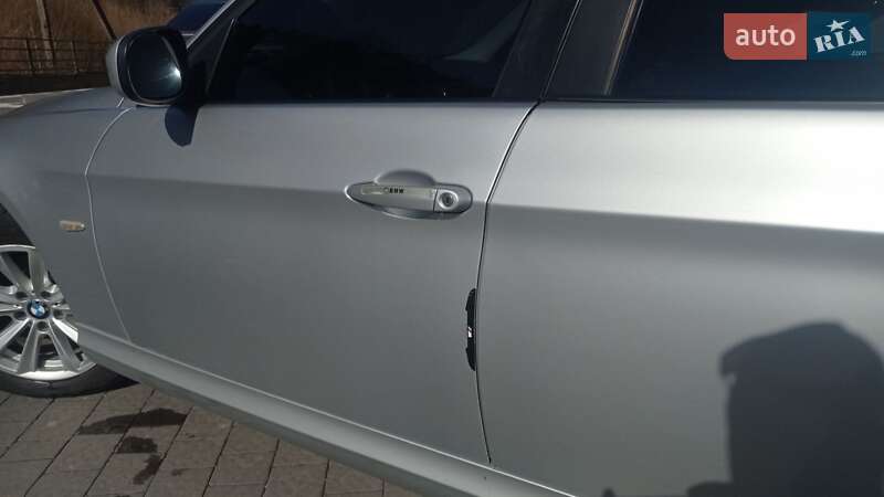 Универсал BMW 3 Series 2011 в Межгорье