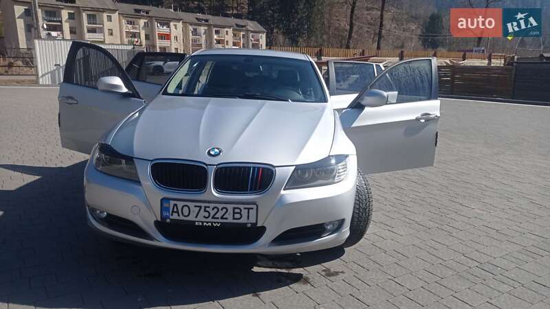 Универсал BMW 3 Series 2011 в Межгорье