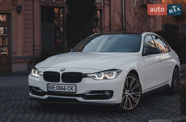 Седан BMW 3 Series 2013 в Дніпрі