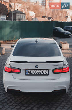 Седан BMW 3 Series 2013 в Дніпрі