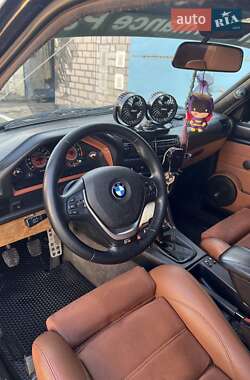 Седан BMW 3 Series 1988 в Днепре