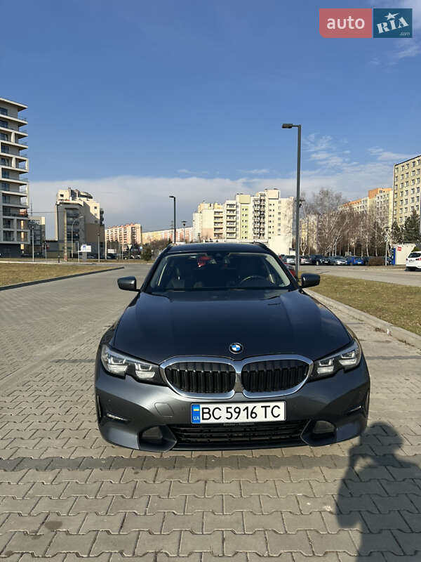 Универсал BMW 3 Series 2019 в Львове