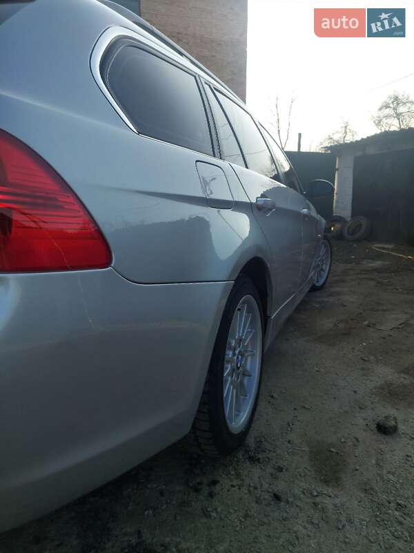 Універсал BMW 3 Series 2005 в Нових Петрівцях фото 12 Універсал BMW 3 Series 2005 в Нових Петрівцях