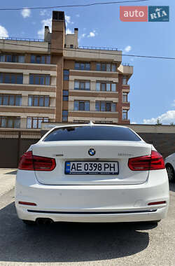 Седан BMW 3 Series 2016 в Дніпрі