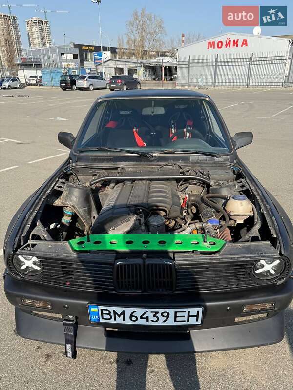 Купе BMW 3 Series 1987 в Києві