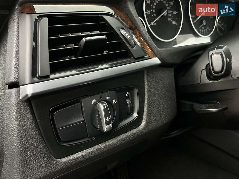 Седан BMW 3 Series 2014 в Шепетівці