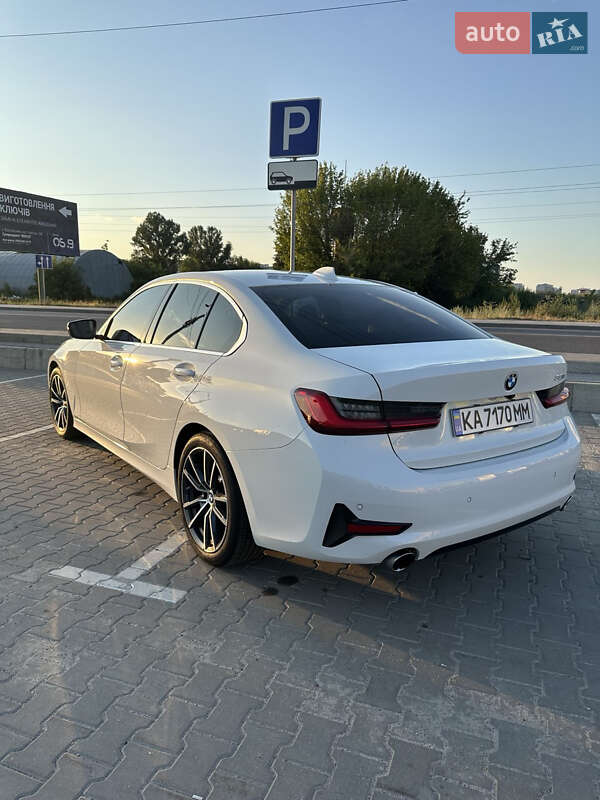 Седан BMW 3 Series 2019 в Киеве