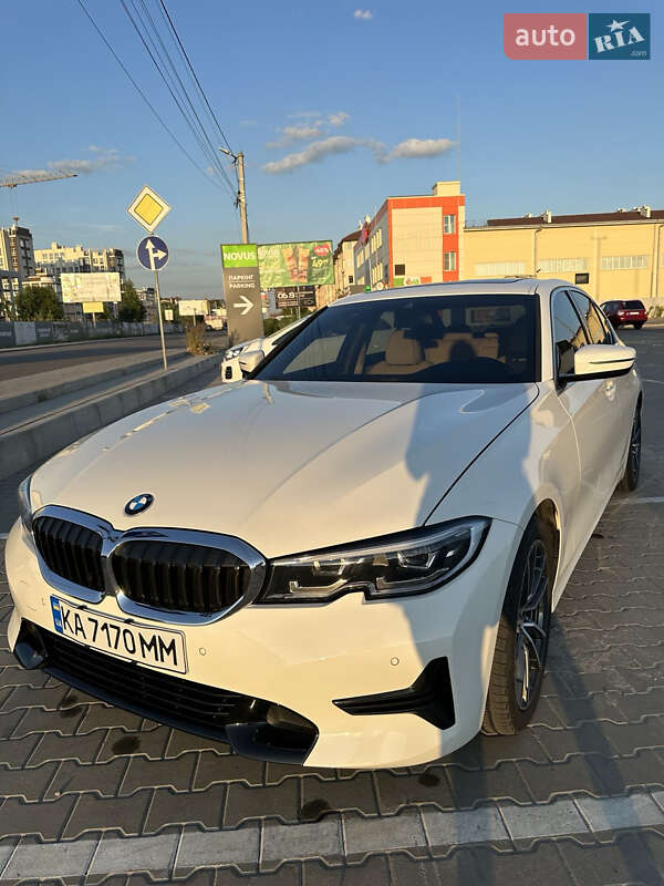 Седан BMW 3 Series 2019 в Киеве