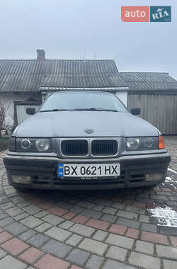 Седан BMW 3 Series 1993 в Нововолынске