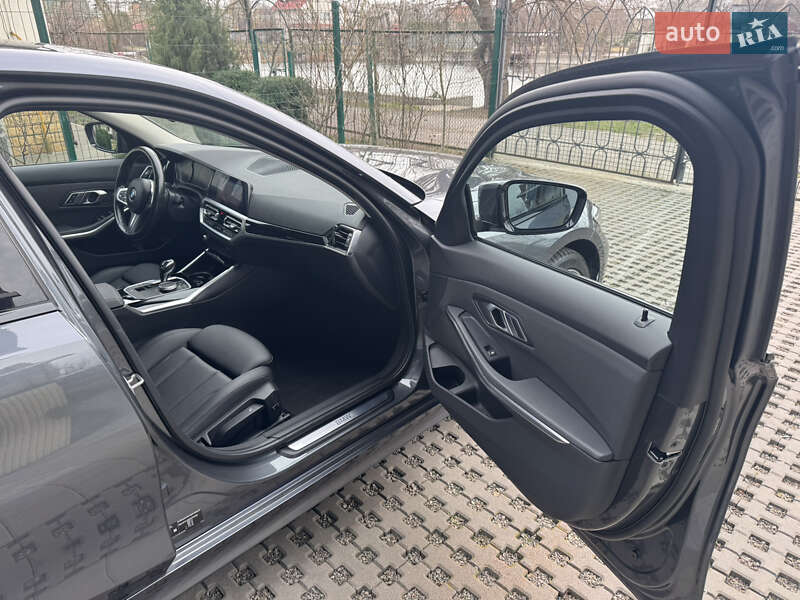Седан BMW 3 Series 2021 в Києві