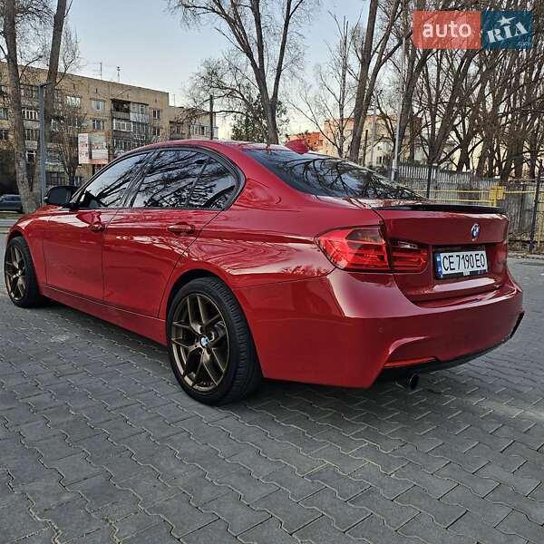 Седан BMW 3 Series 2014 в Чернівцях