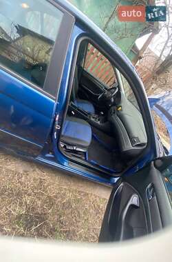 Седан BMW 3 Series 2002 в 
