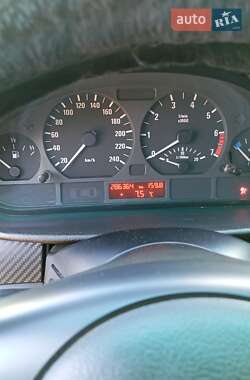 Купе BMW 3 Series 2001 в 