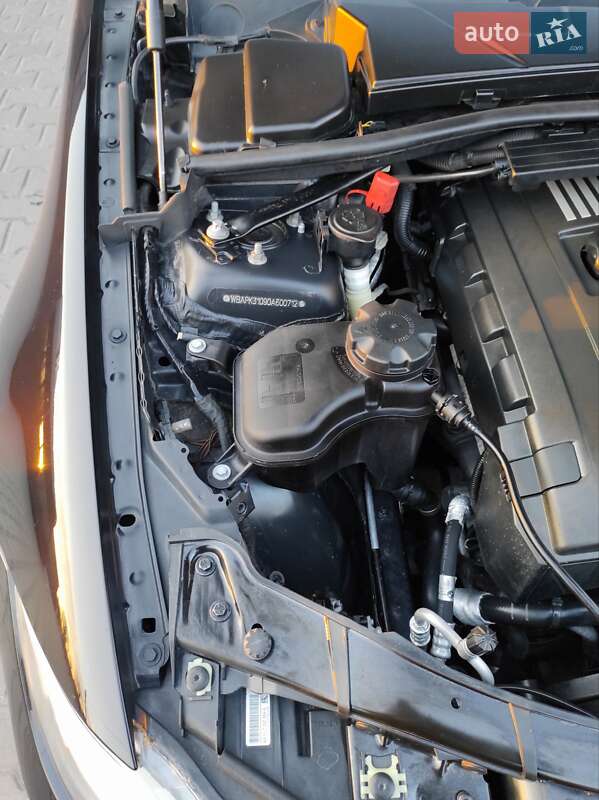 Седан BMW 3 Series 2011 в Каменском