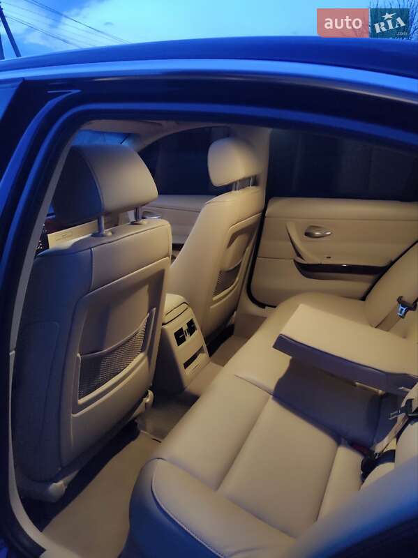 Седан BMW 3 Series 2011 в Каменском