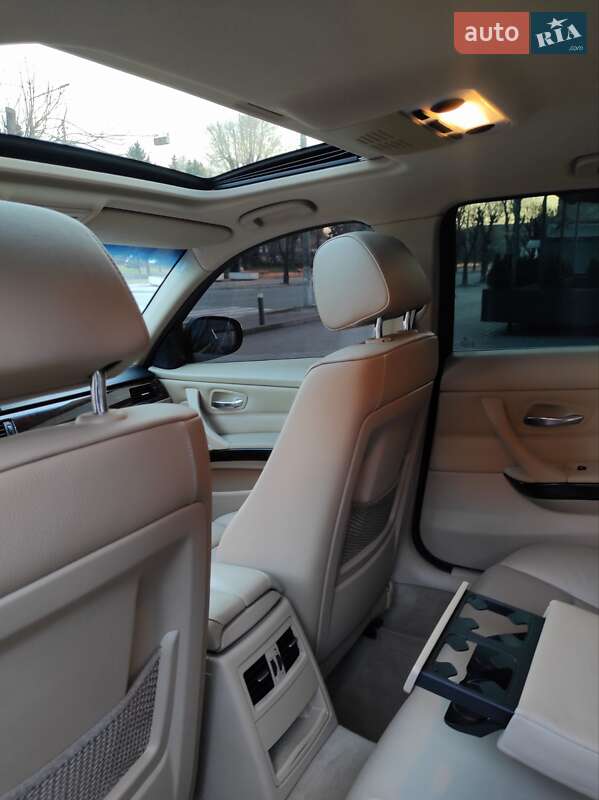 Седан BMW 3 Series 2011 в Каменском