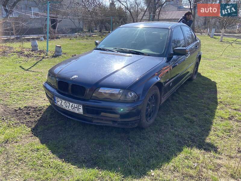 Седан BMW 3 Series 1999 в Сахновщине