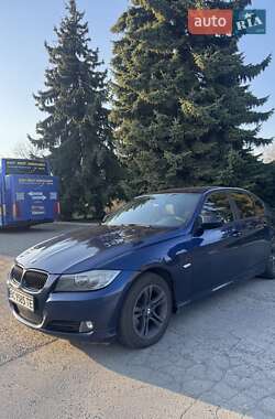 Седан BMW 3 Series 2011 в 
