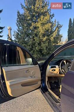 Седан BMW 3 Series 2011 в 