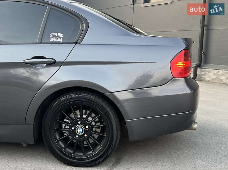 Седан BMW 3 Series 2006 в Кропивницькому