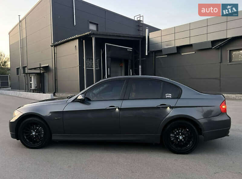 Седан BMW 3 Series 2006 в Кропивницькому