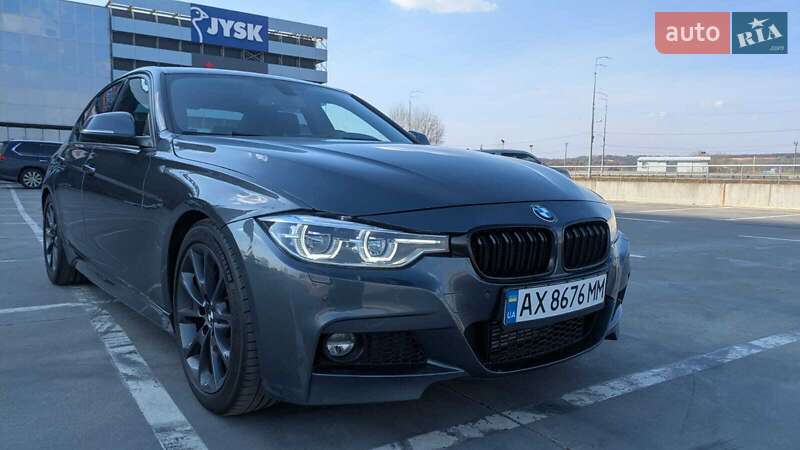 Седан BMW 3 Series 2016 в Киеве