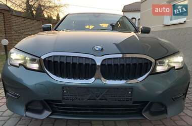 Седан BMW 3 Series 2019 в Львові
