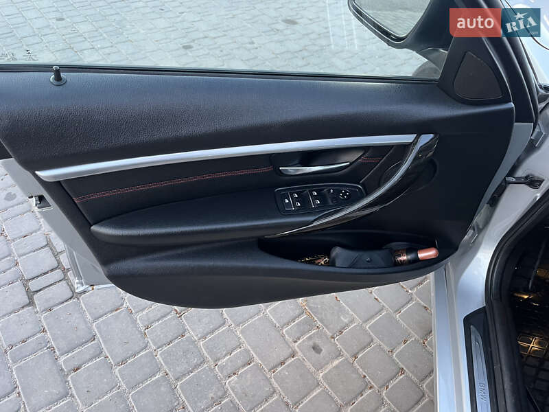 Седан BMW 3 Series 2015 в Полтаві
