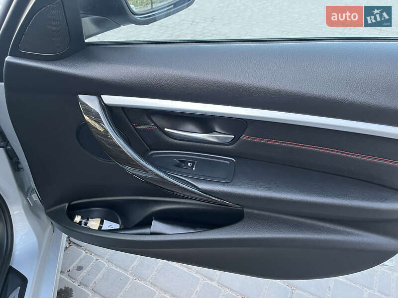 Седан BMW 3 Series 2015 в Полтаві