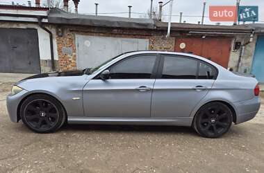 Седан BMW 3 Series 2011 в 